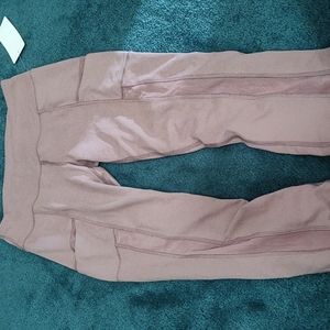 Mid length women's leggings